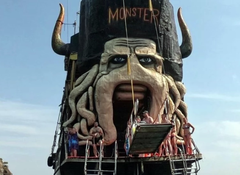 Kemer Korsan Tekne Turu Monster